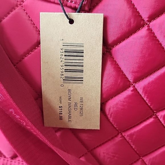 NWT STEVE MADDEN GYM WASHABLE RED BAG QUILTED CROSSBODY WEEKENDER - Picture 7 of 9